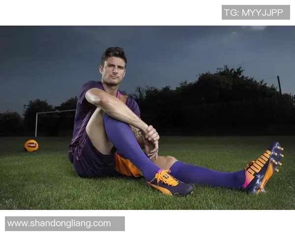 足球明星日常生活揭秘实拍他们走路的真实瞬间与风采